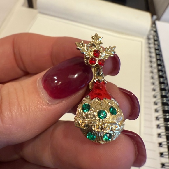 Festive Gold and Red Drop Earrings (vintage) - Picture 4 of 10